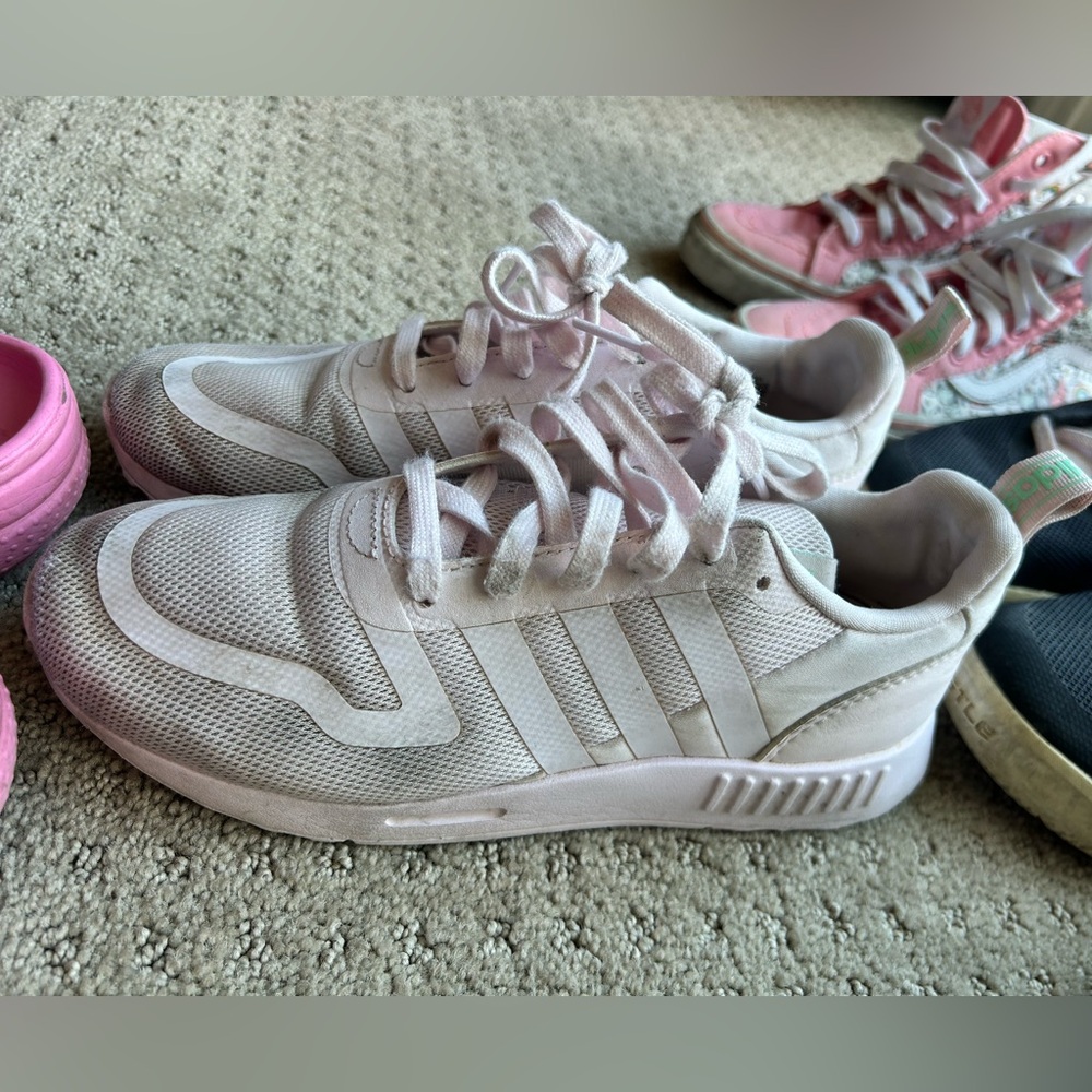 7 pairs of Girls shoes,Nike,Croc,Vans,Puma,Adidas -Size2/2.5/3 - Picture 6 of 10
